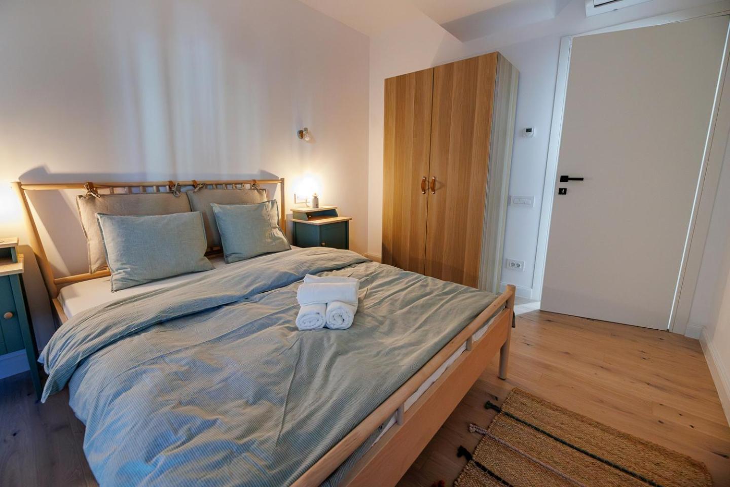 The Corner Luxe Apartment ブカレスト エクステリア 写真