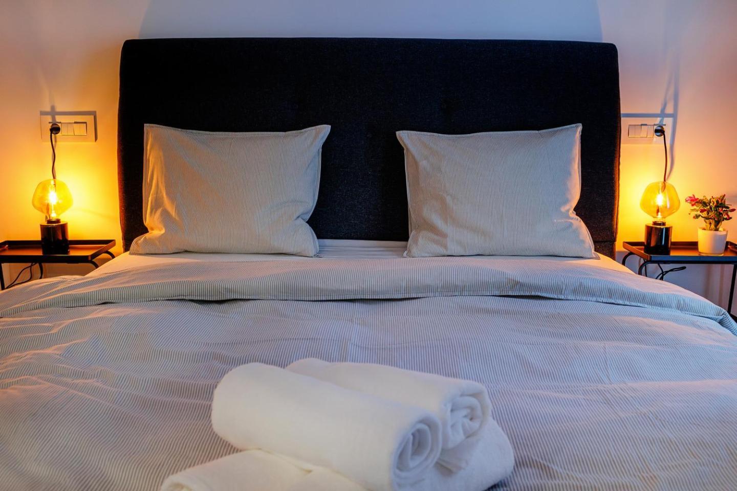 The Corner Luxe Apartment ブカレスト エクステリア 写真