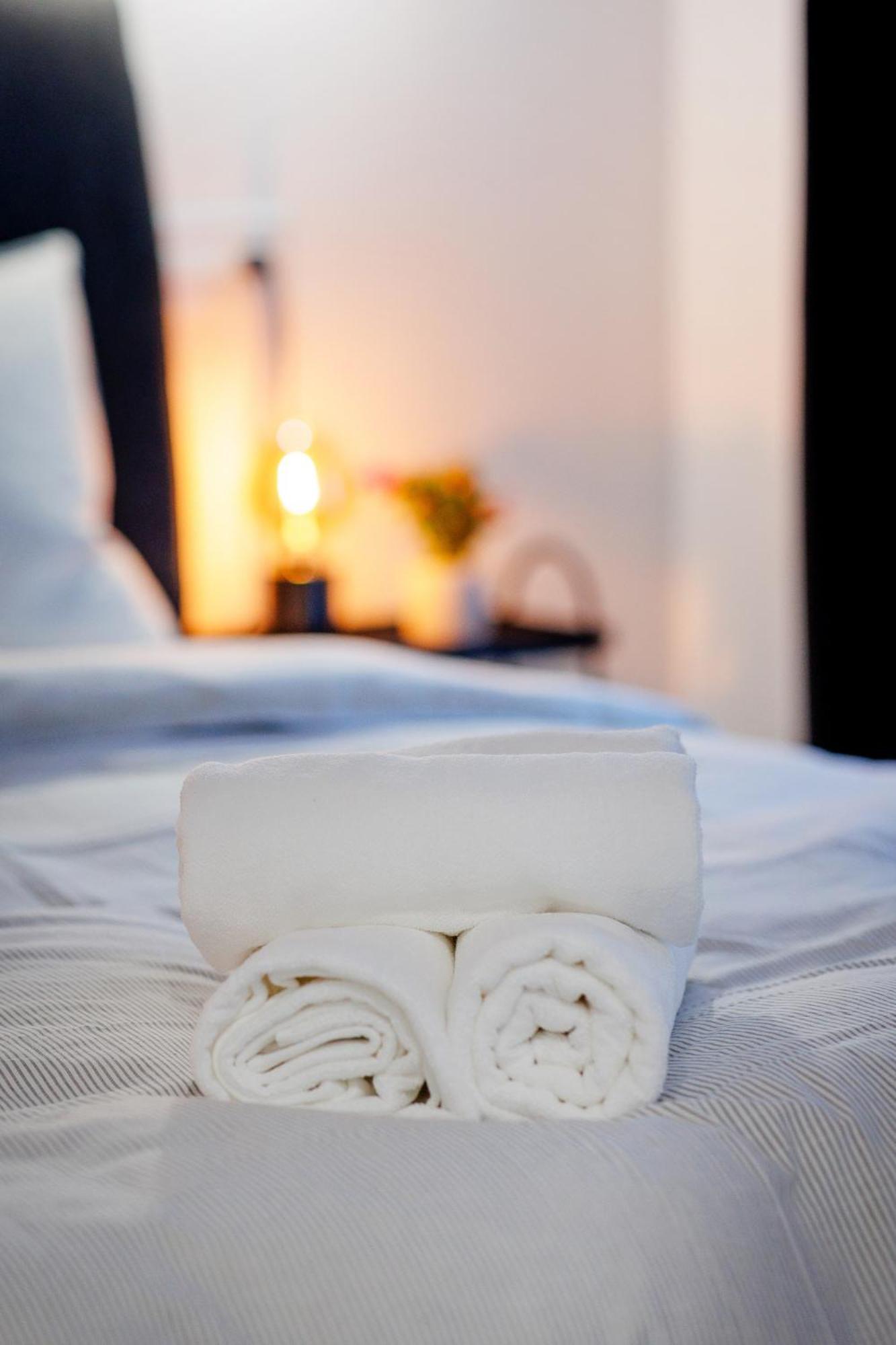 The Corner Luxe Apartment ブカレスト エクステリア 写真